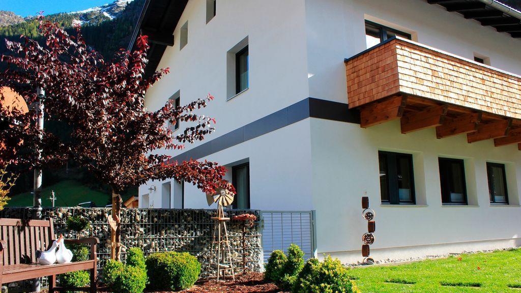 Haus Alpenglueck Apartamento Kaunertal Exterior foto